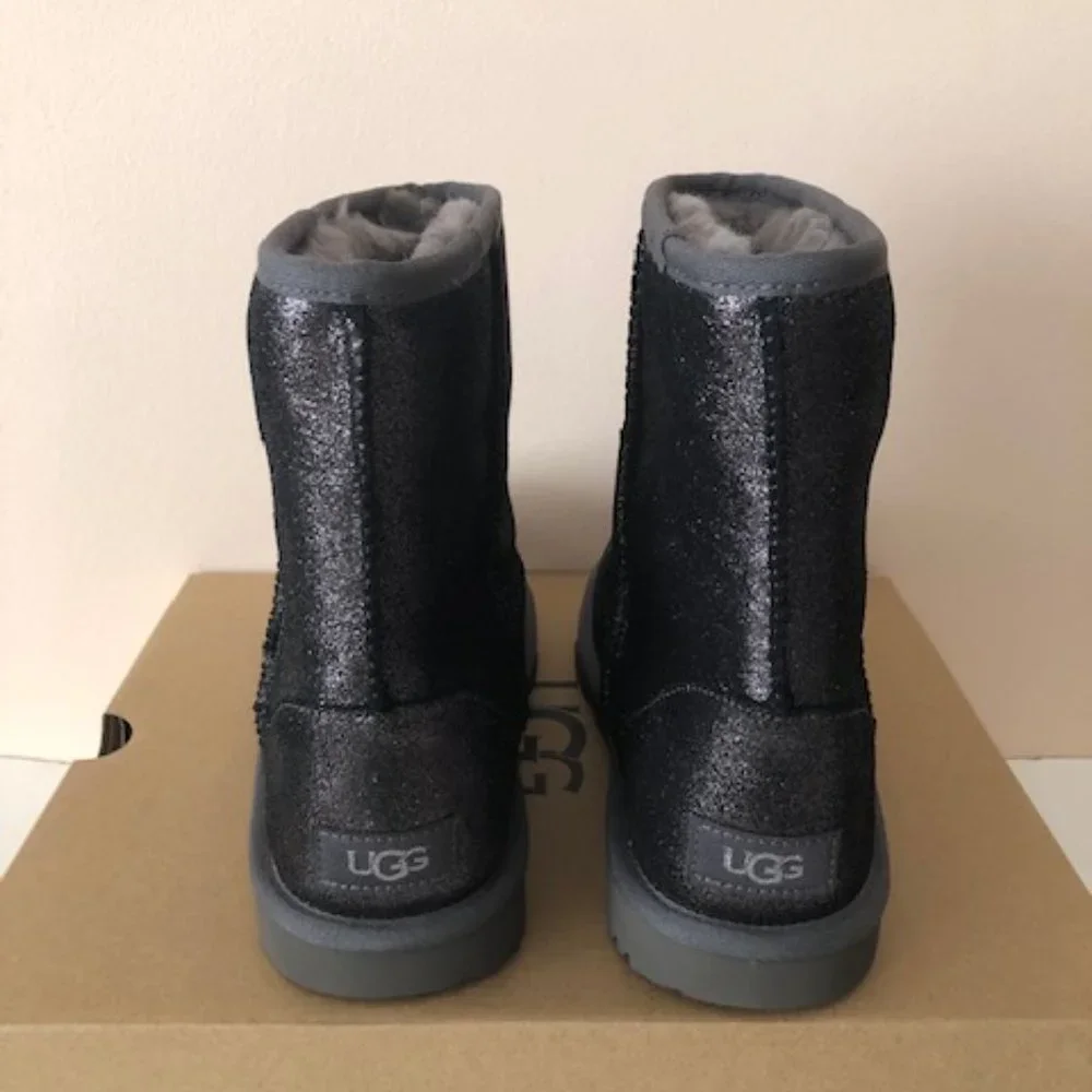 UGG Classic II Short Water Resistant Metallic Glitter boots. Size: 8